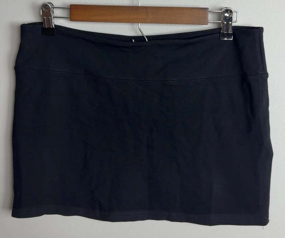 Urban Outfitters Black Athletic Skirt Mini Size Large Women’s